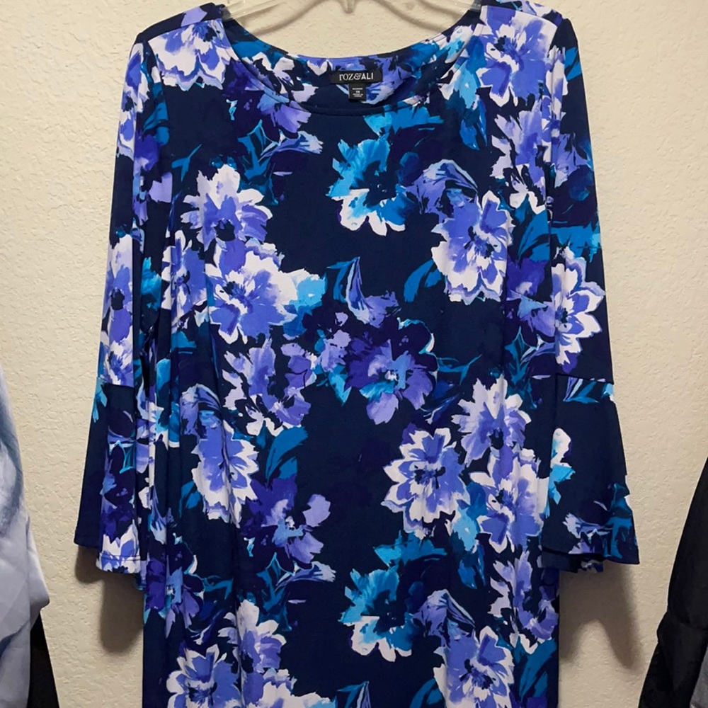 Blue Floral Long Sleeve Dress!
